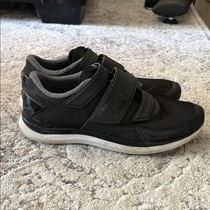 Womens New Balance Indoor Cycling Shoes - size 8.5